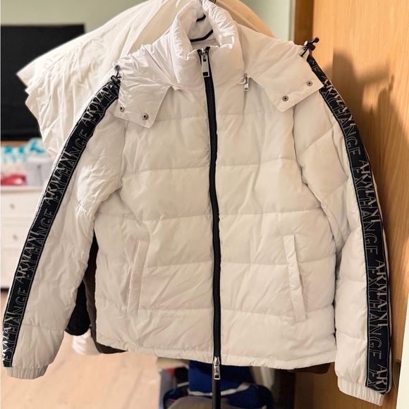 Armani Exchange Men’s White Jacket with Black Logo Accents -Puffer Jacket